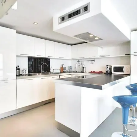 דירה Design Loft - 5 Mins From Fondazione Prada