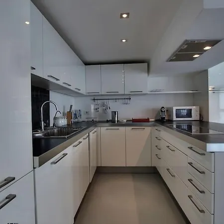 Design Loft - 5 Mins From Fondazione Prada דירה *