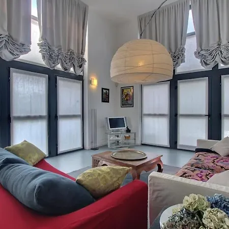 דירה Design Loft - 5 Mins From Fondazione Prada *